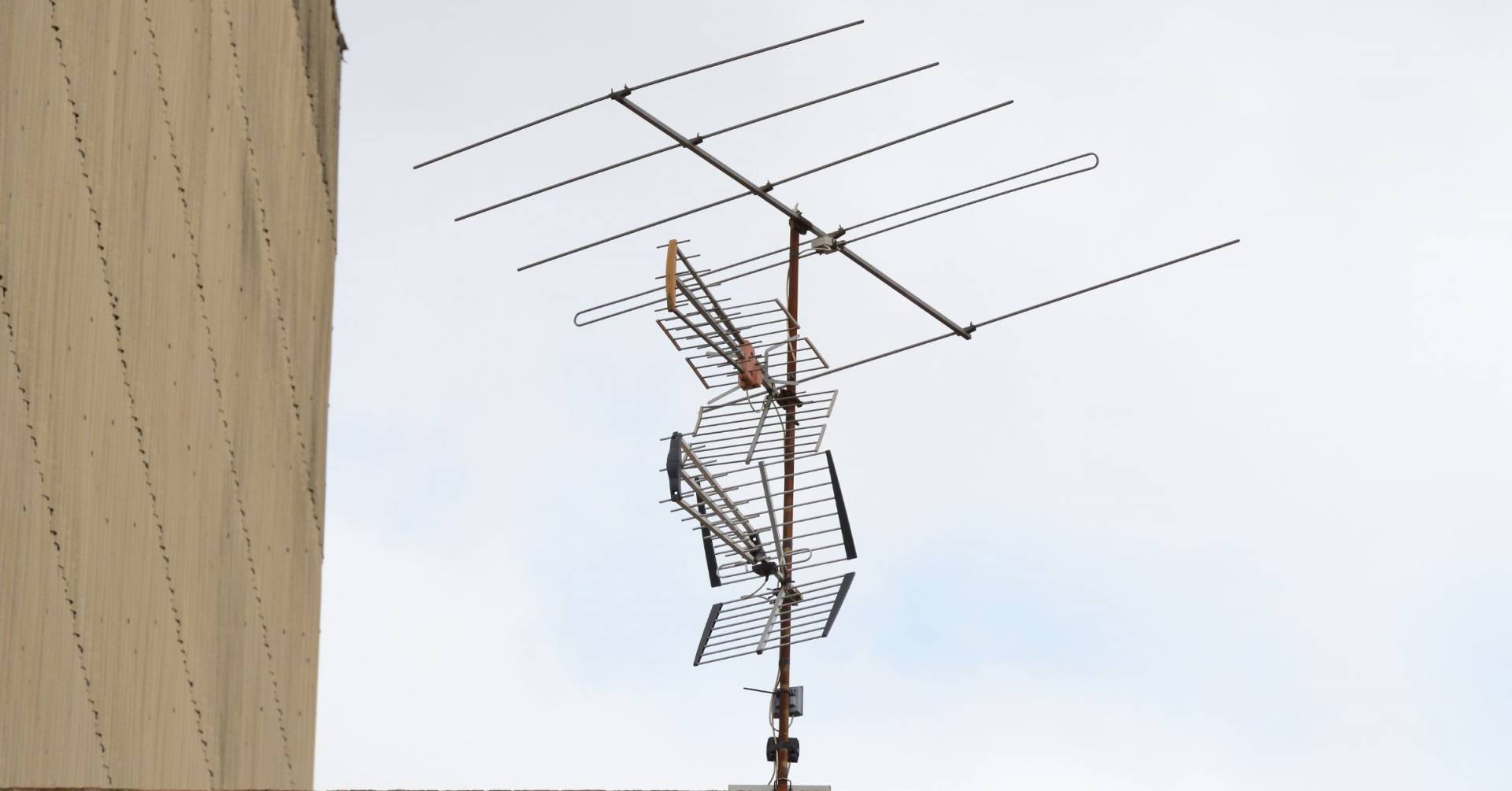 The Best Outdoor Tv Antenna For Rural Areas In 2024